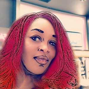 Meet your Posher, Latoya